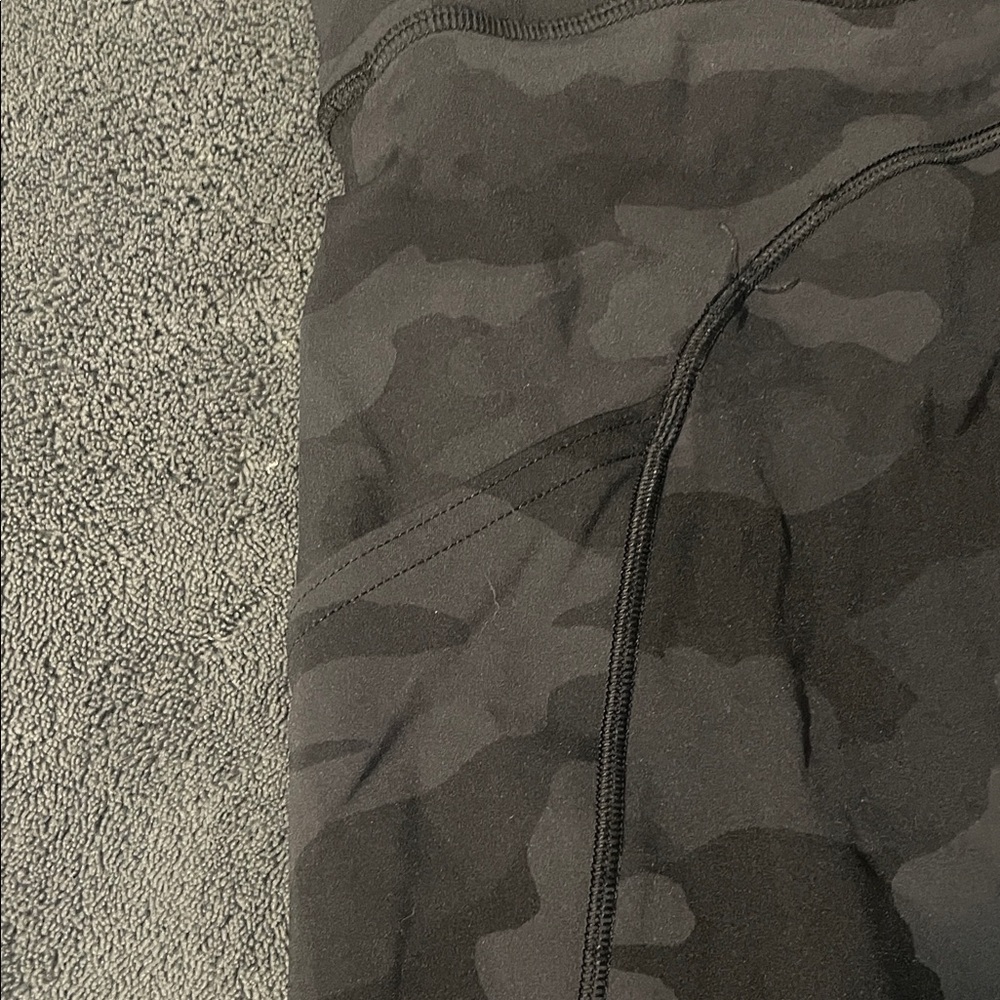 Black Camo High-Waist Leggings capris length